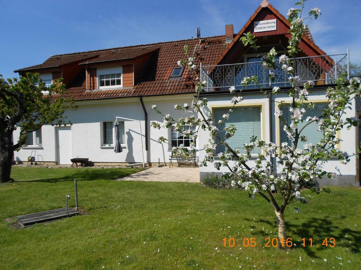 Ferienwohnungen Am Plaetlinsee Wustrow  Exterior photo